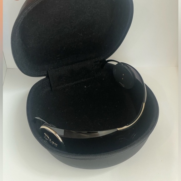 Vintage Dior sunglasses Galliano era.
DIOR SPORT 3 KJ1VA 115 - Picture 11 of 11